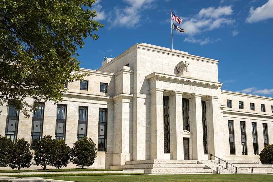 Fed Shifts to Hawkish Tune, But Keeps Rates Steady