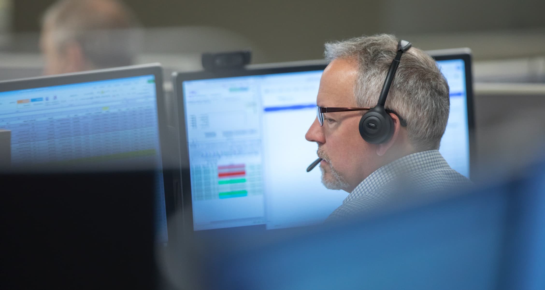 Trading specialist on support call